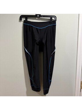 4ucycling Women’s Padded 3/4 Cycling Pants - Medium